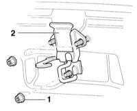  Снятие, установка и регулировка капота Audi A3