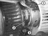  Снятие и установка вентилятора отопителя BMW 3 (E46)