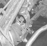  Снятие и установка толкающей штанги передней подвески Honda Accord