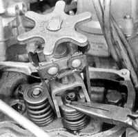  Замена клапанных пружин с тарелками и маслоотражательных колпачков Honda Civic