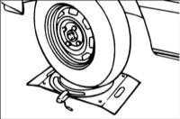  Проверка угла поворота передних колес Hyundai Elantra