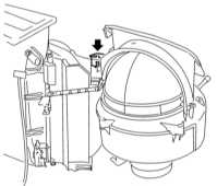  Снятие и установка резистивной сборки приводного электромотора вентилятора отопителя Opel Astra