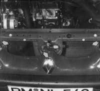  Капот двигателя Renault 19