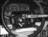  Снятие и установка на место рулевого колеса Saab 9000