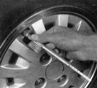  Проверка состояния шин и давления их накачки Subaru Forester