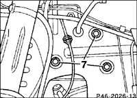  Подтягивание крепежных болтов на рулевом механизме Mercedes-Benz W201