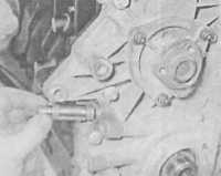  Снятие и установка натяжителей цепей привода ГРМ (двигатели 2.0 л) Opel Astra