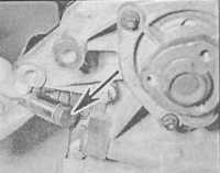  Снятие и установка натяжителей цепей привода ГРМ (двигатели 2.0 л) Opel Astra